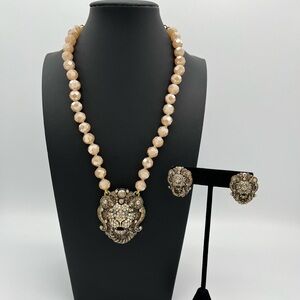 Heidi Daus "Lion Royalty" Style Signed Crystal & Faux Pearl Statement Set